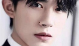 娱乐吃瓜君贺峻霖